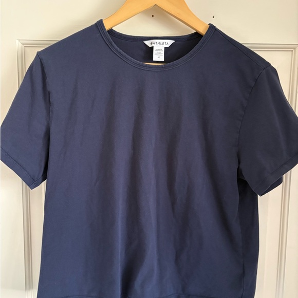 Athleta Navy Blue Essential T-Shirt Size Medium - Picture 2 of 9